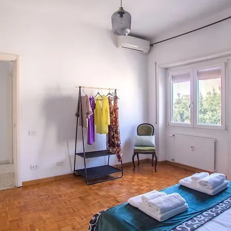 Home Bernadette-2