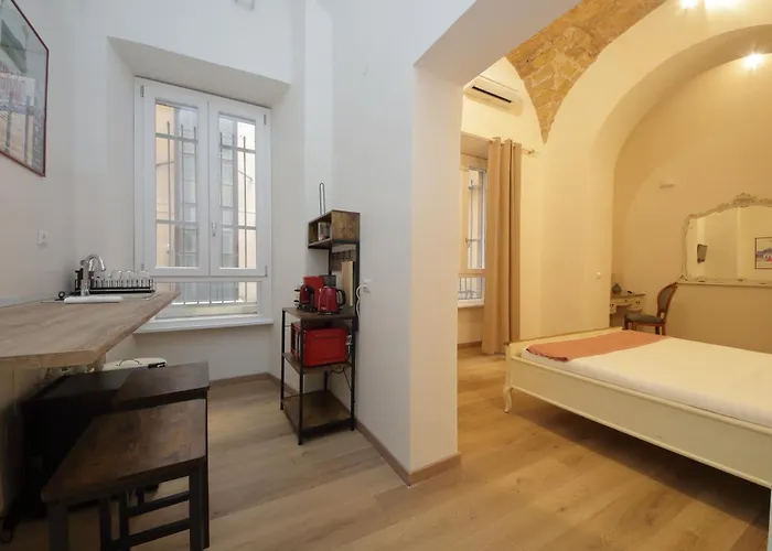 Ych-Lovely Near Termini Station